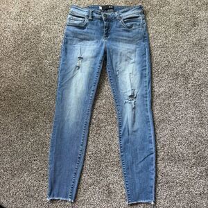 Kut from the Kloth Connie Ankle Skinny Jeans Size 6 distressed 26 inch length